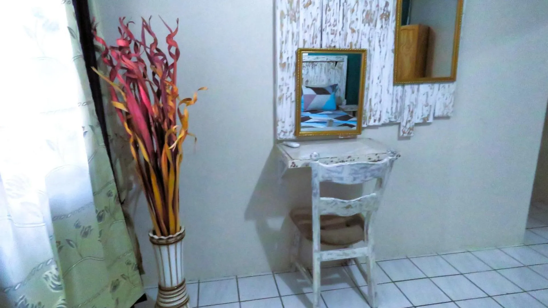 Artist Room Curacao Willemstad